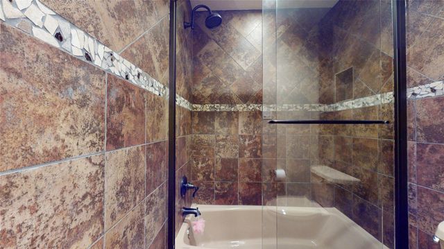 24 Autumn Crescent, The Woodlands, TX 77381