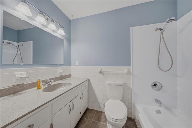 3017 S Hall Road, Independence, MO 64052
