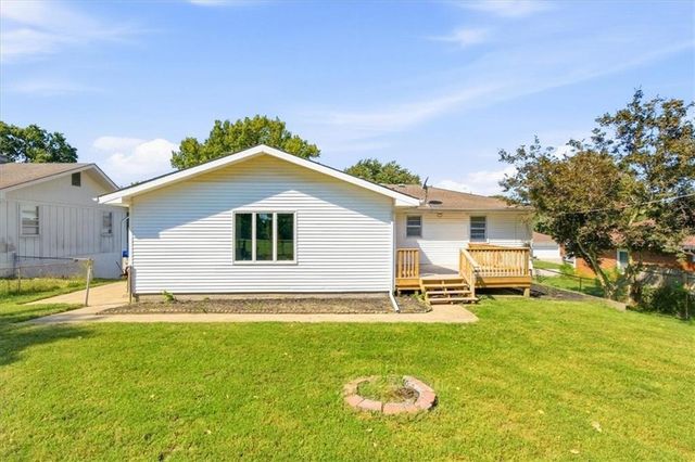 3017 S Hall Road, Independence, MO 64052