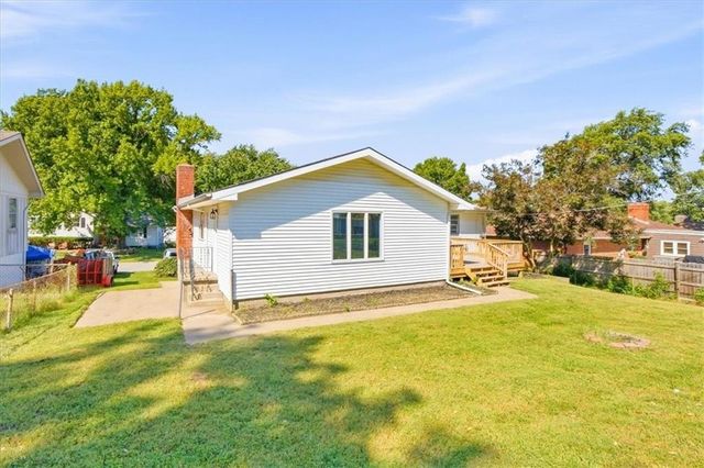 3017 S Hall Road, Independence, MO 64052