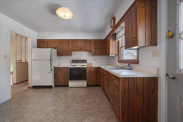 805 W Wilson Street, Hebron, IN 46341