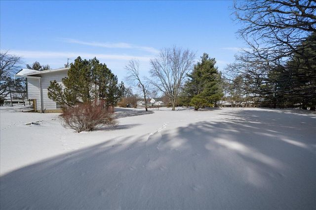 805 W Wilson Street, Hebron, IN 46341