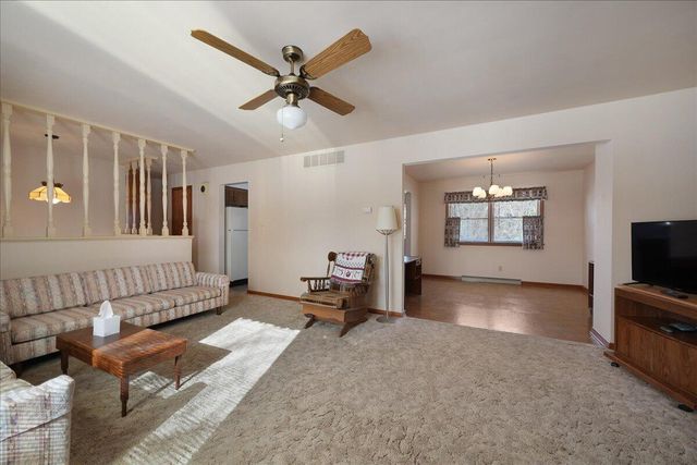 805 W Wilson Street, Hebron, IN 46341