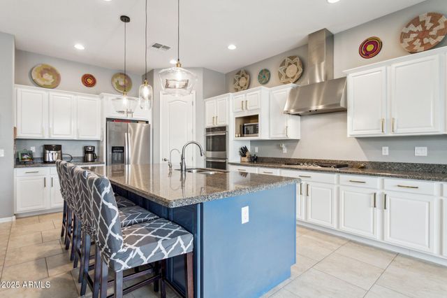 4204 E GRAND CANYON Drive, Chandler, AZ 85249