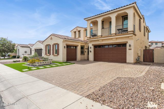 4204 E GRAND CANYON Drive, Chandler, AZ 85249