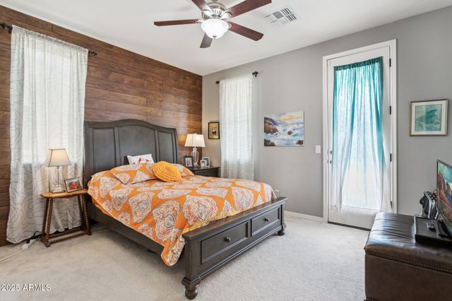 4204 E GRAND CANYON Drive, Chandler, AZ 85249