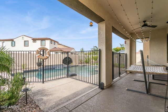 4204 E GRAND CANYON Drive, Chandler, AZ 85249