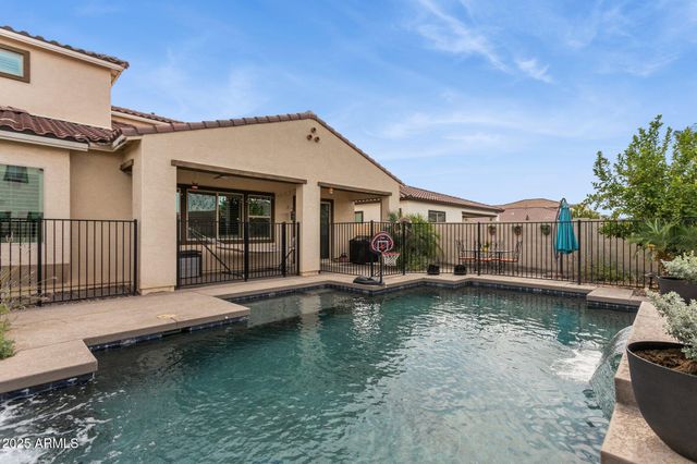 4204 E GRAND CANYON Drive, Chandler, AZ 85249