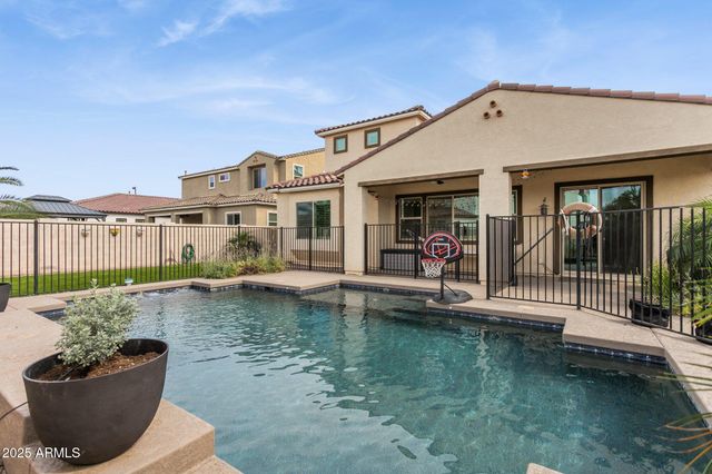 4204 E GRAND CANYON Drive, Chandler, AZ 85249