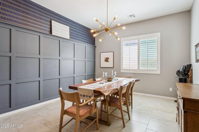 4204 E GRAND CANYON Drive, Chandler, AZ 85249