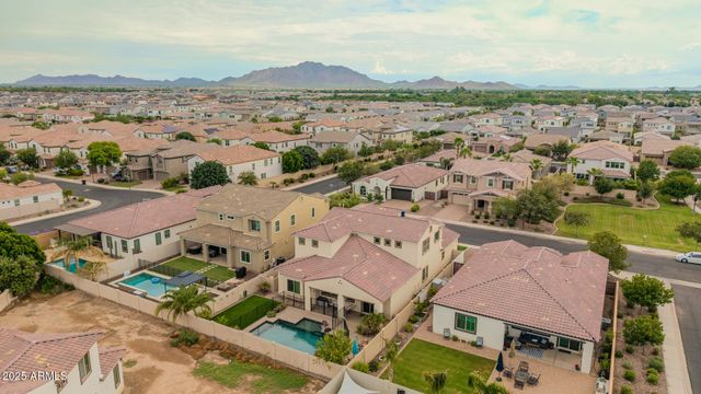 4204 E GRAND CANYON Drive, Chandler, AZ 85249