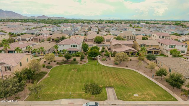 4204 E GRAND CANYON Drive, Chandler, AZ 85249