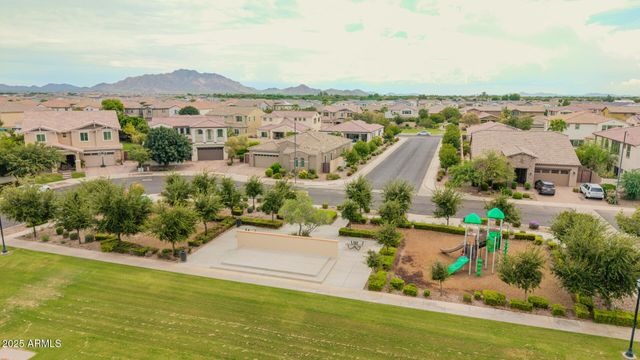 4204 E GRAND CANYON Drive, Chandler, AZ 85249