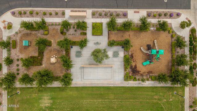 4204 E GRAND CANYON Drive, Chandler, AZ 85249