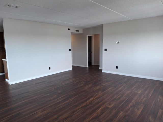 1110 3rd Avenue N 704E, Fargo, ND 58102