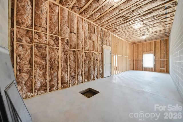 426 Huntington Woods Street SE, Lenoir, NC 28645