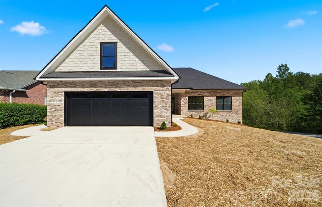 426 Huntington Woods Street SE, Lenoir, NC 28645