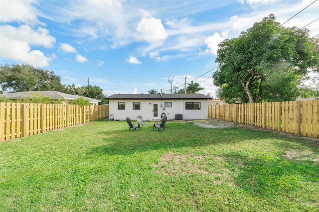 513 NW 17th Avenue, Fort Lauderdale, FL 33311