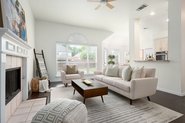 1404 Valley Trail, Irving, TX 75063