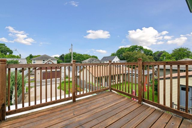 1870 Beechwood Avenue, Saint Paul, MN 55116