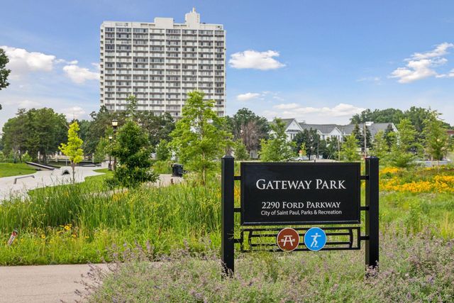 1870 Beechwood Avenue, Saint Paul, MN 55116