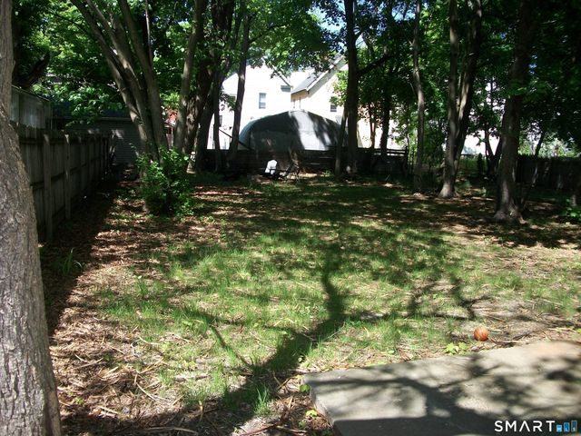 27 Lilac Street 2, New Haven, CT 06511