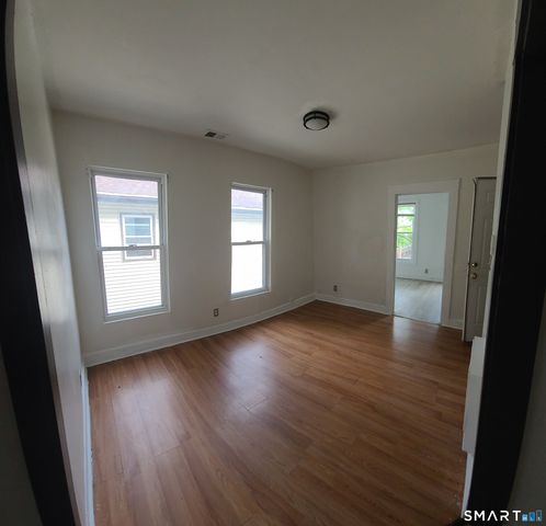 27 Lilac Street 2, New Haven, CT 06511