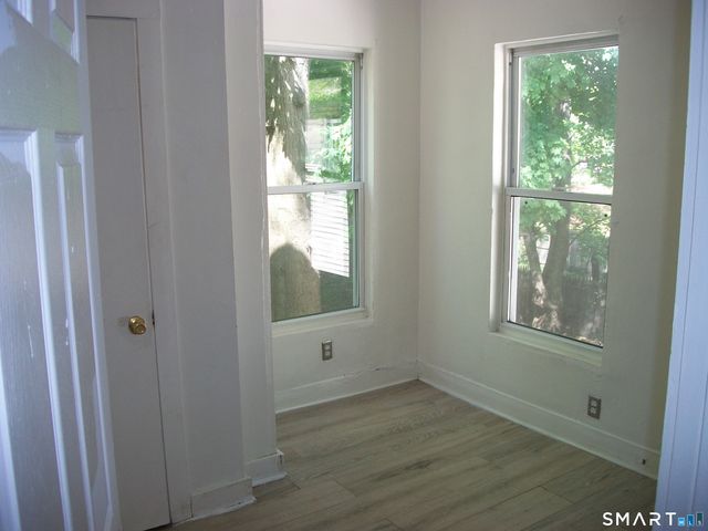 27 Lilac Street 2, New Haven, CT 06511