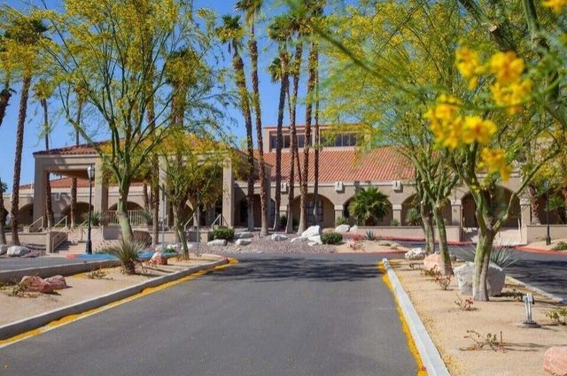 77196 Pauma Valley Way, Palm Desert, CA 92211