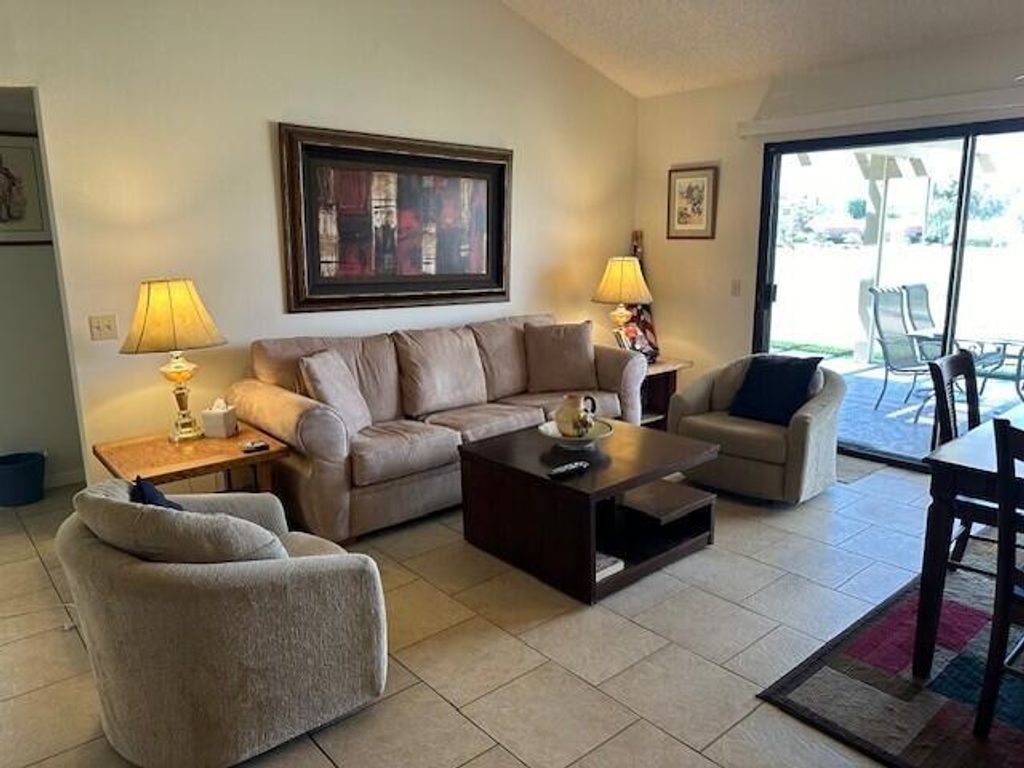 77196 Pauma Valley Way, Palm Desert, CA 92211