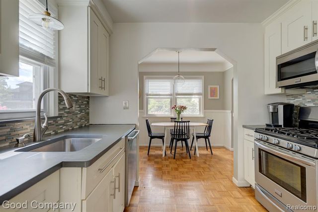 2946 Ellwood Avenue, Berkley, MI 48072