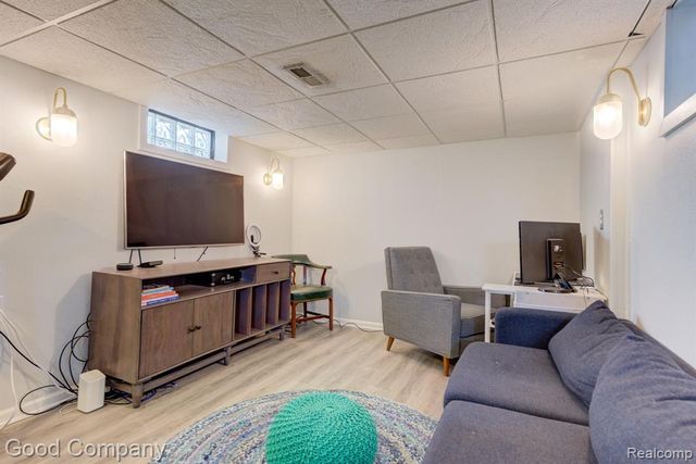 2946 Ellwood Avenue, Berkley, MI 48072