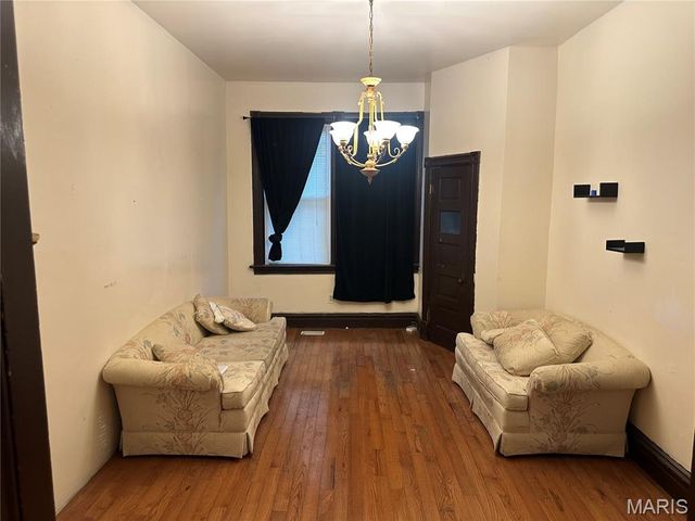 2832 N Euclid Avenue, St Louis, MO 63115