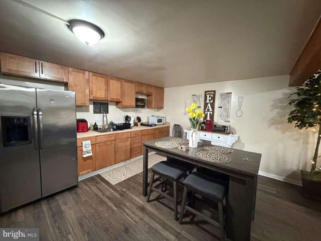 233 MOLDEN DR, Winchester, VA 22601