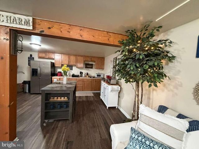 233 MOLDEN DR, Winchester, VA 22601