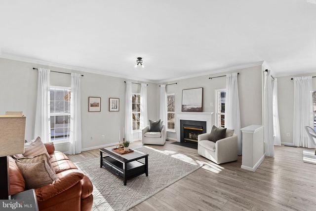 43192 CARDSTON PL, Leesburg, VA 20176