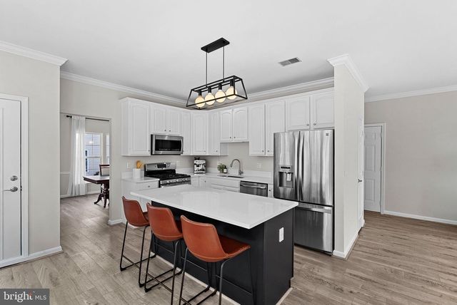 43192 CARDSTON PL, Leesburg, VA 20176