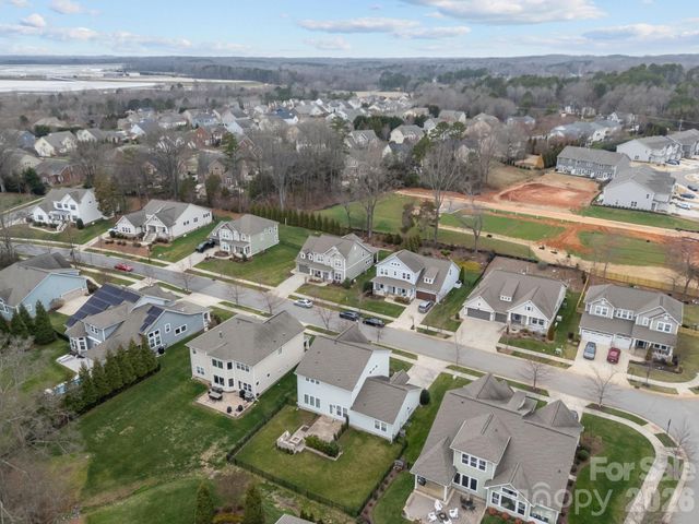 11424 Fullerton Place Drive NW, Huntersville, NC 28078