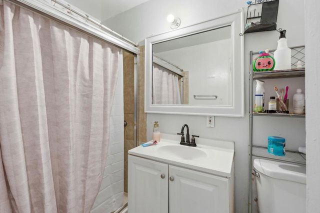 333 W 4th Street, Stockton, CA 95206