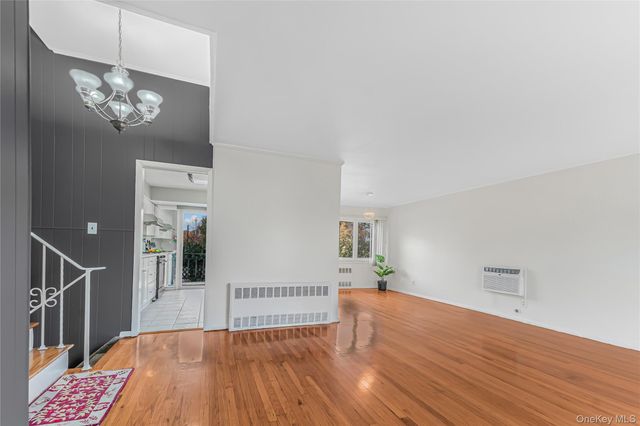 2 Deer Path Lane, Syosset, NY 11791