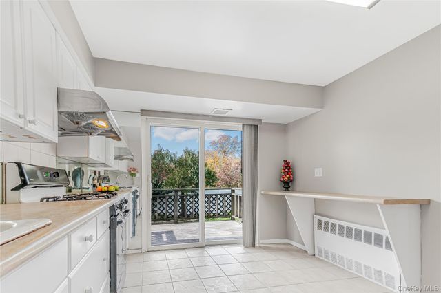 2 Deer Path Lane, Syosset, NY 11791