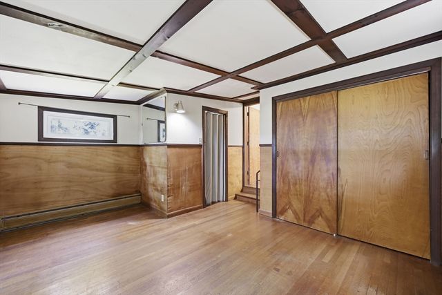 7 Highland Ave, South Hadley, MA 01075