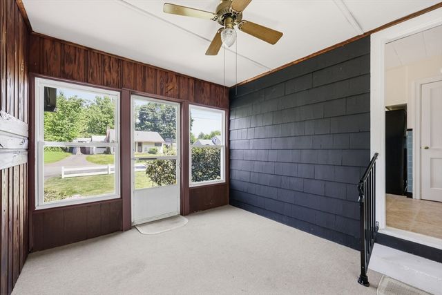 7 Highland Ave, South Hadley, MA 01075