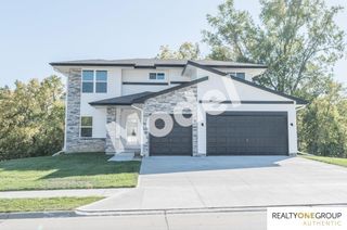 2455 Rose Lane Road, Bellevue, NE 68147