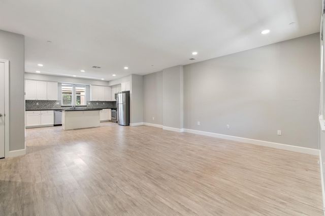 905 Tierney Place, Martinez, CA 94553