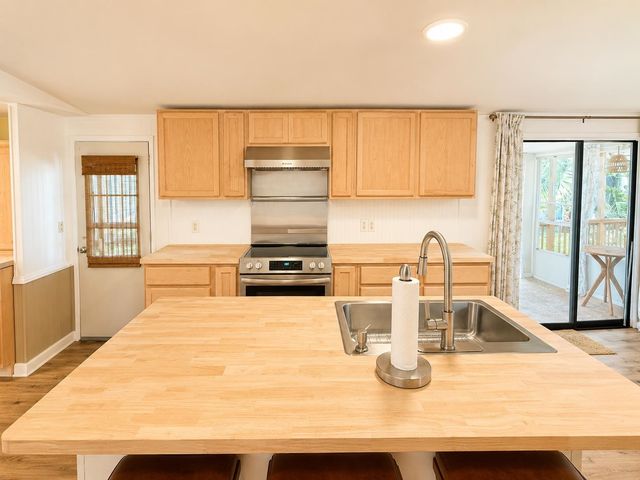 151 Crooked Island Circle, Murrells Inlet, SC 29576