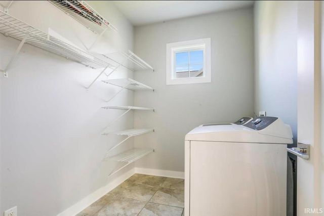 2415 Belize Drive, Evansville, IN 47725