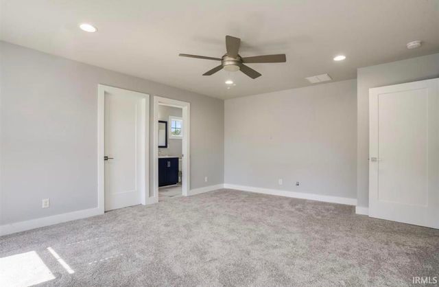 2415 Belize Drive, Evansville, IN 47725