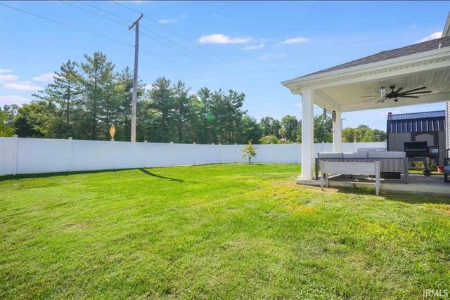 2415 Belize Drive, Evansville, IN 47725