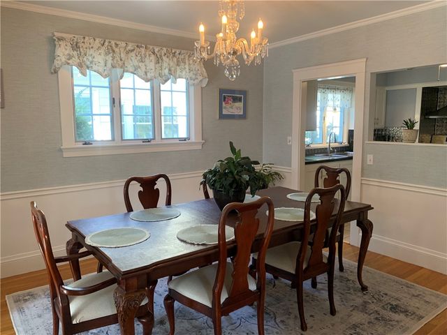 31 Elmcrest Avenue, Providence, RI 02908